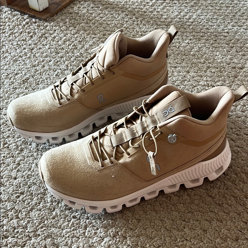 On Cloud Running Womens Tan Sneakers